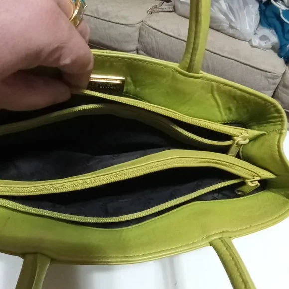 Vintage Lime Green "Lodis" Italian large purse - Picture 5 of 6